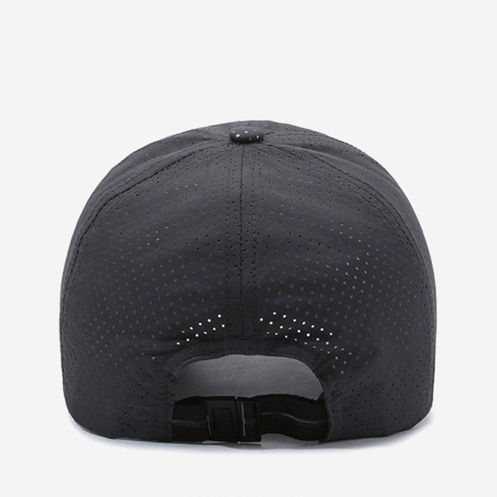 Breathable Perforated Quick-Dr - Baseball Cap Structured recensione e prezzo